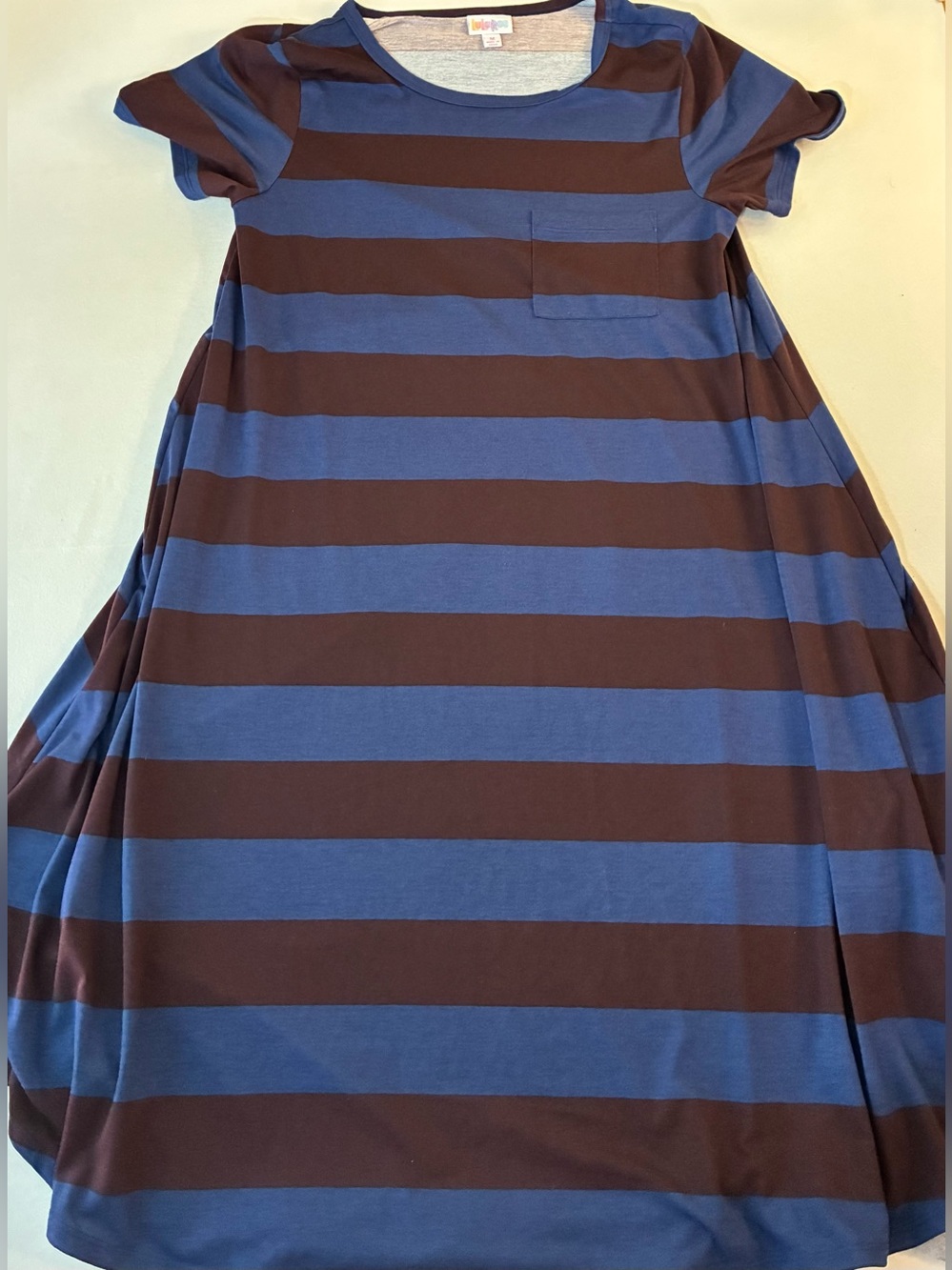 LulaRoe. Style Swing Dress striped size M